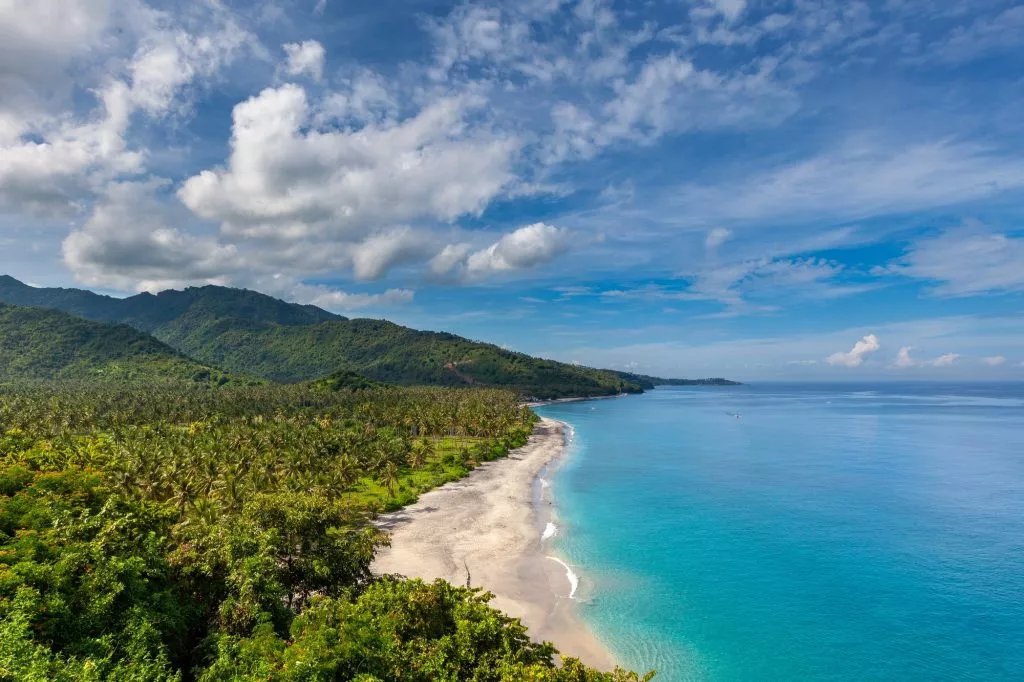 blue-sky-panorama-lombok-beach-1024x682.jpg