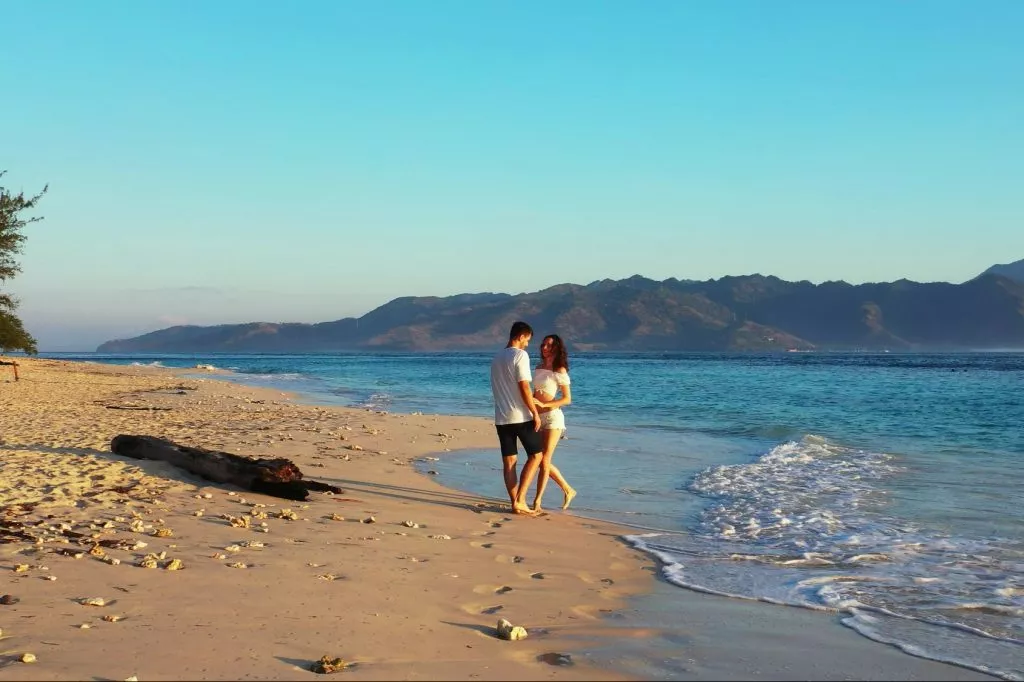 photo-of-a-beautiful-russian-couple-in-gili-meno-lombok-indonesia-asia-e1700700199230-1024x682.jpg