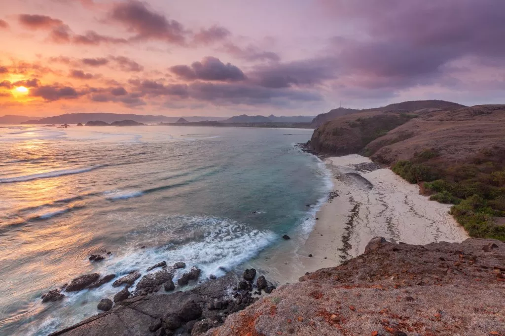 sunset-at-lombok-beach-1024x682.jpg